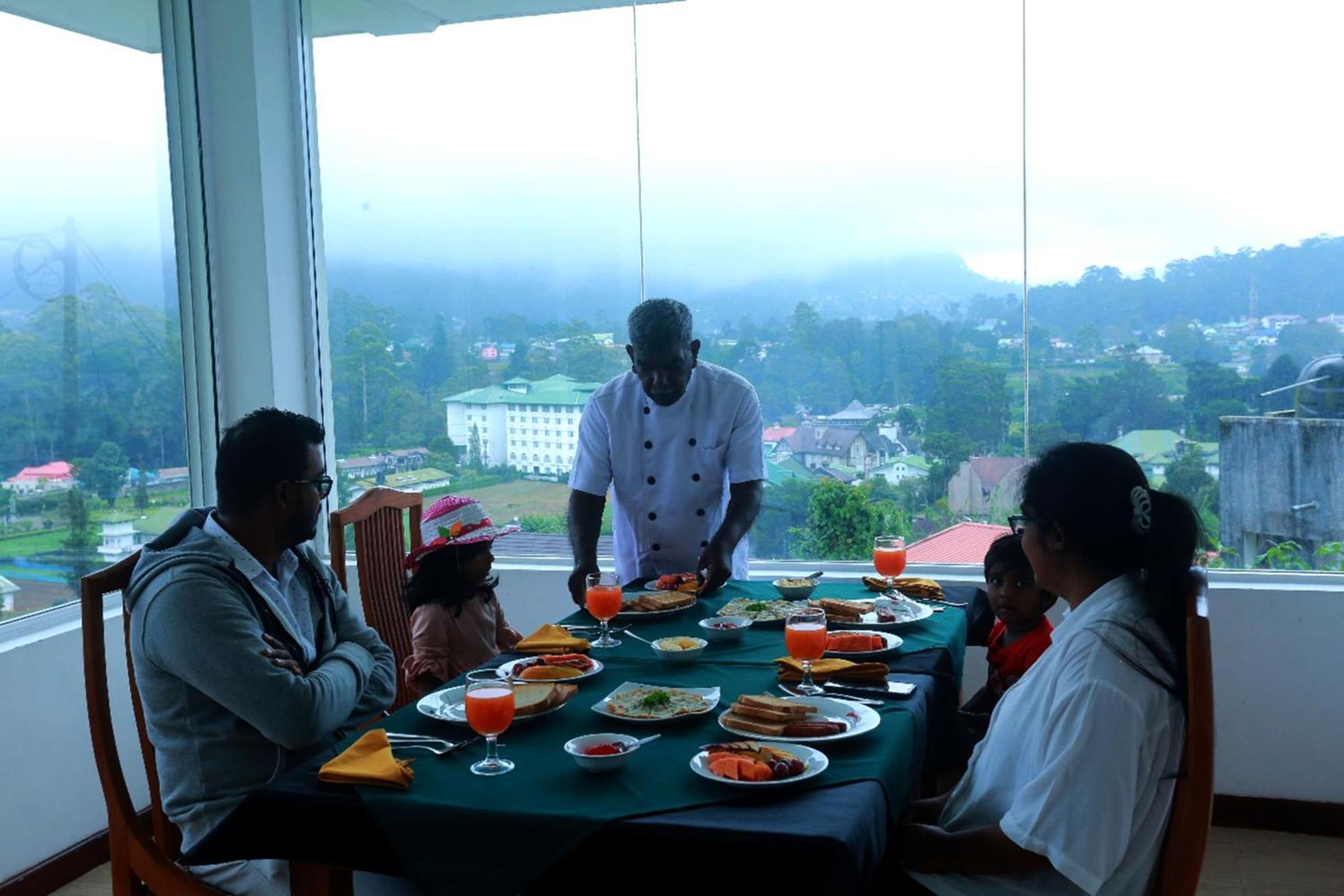 Hotel Sky Heaven Nuwaraeliya Nuwara Eliya Esterno foto